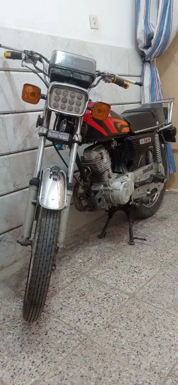 هندا ۱۲۵|موتورسیکلت|نجف‌آباد, شهید بهشتی|دیوار