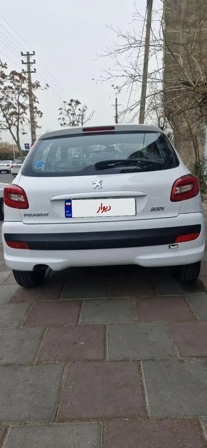 پژو ۲۰۷ سقف فلز  1402 با رینگ و فرمون برقی|خودرو سواری و وانت|قرچک, زیبا شهر|دیوار