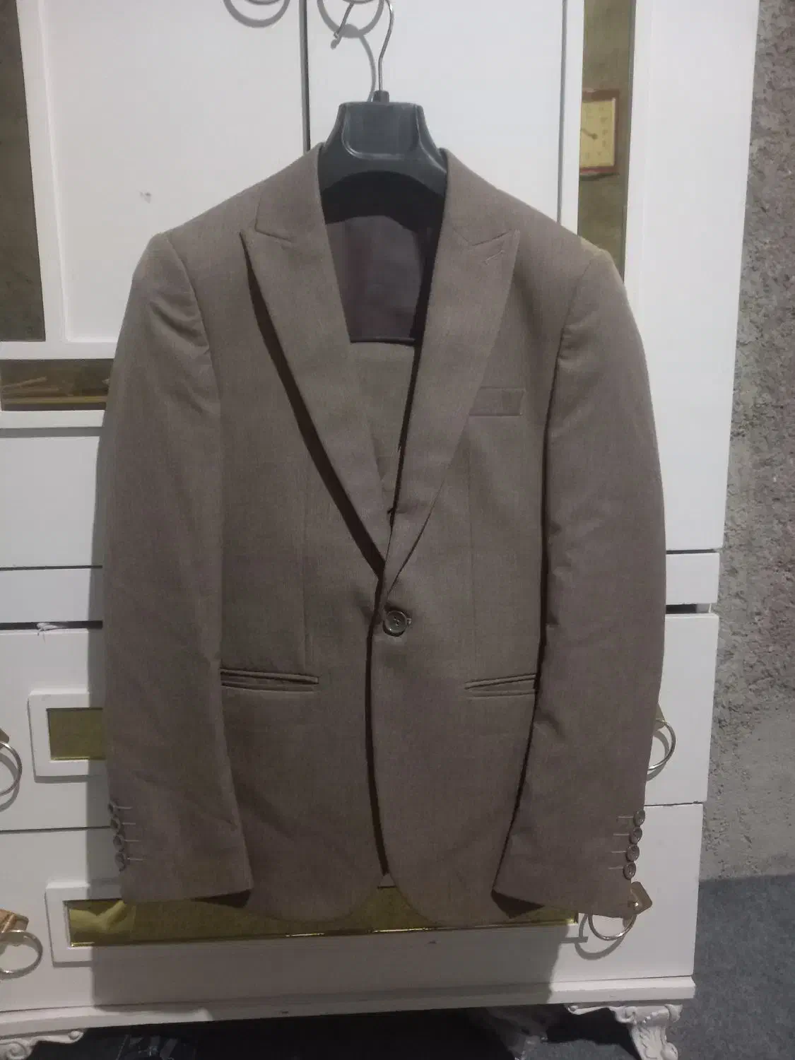 لباس|لباس|زابل, |دیوار