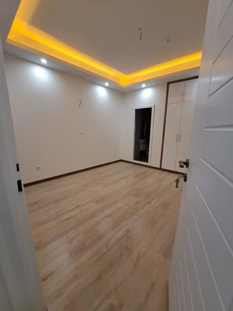 ۸۵متر نوسازکلید نخورده انتخابی خاص برای خانواده‌ها|اجارهٔ آپارتمان|تهران, جمال‌زاده|دیوار