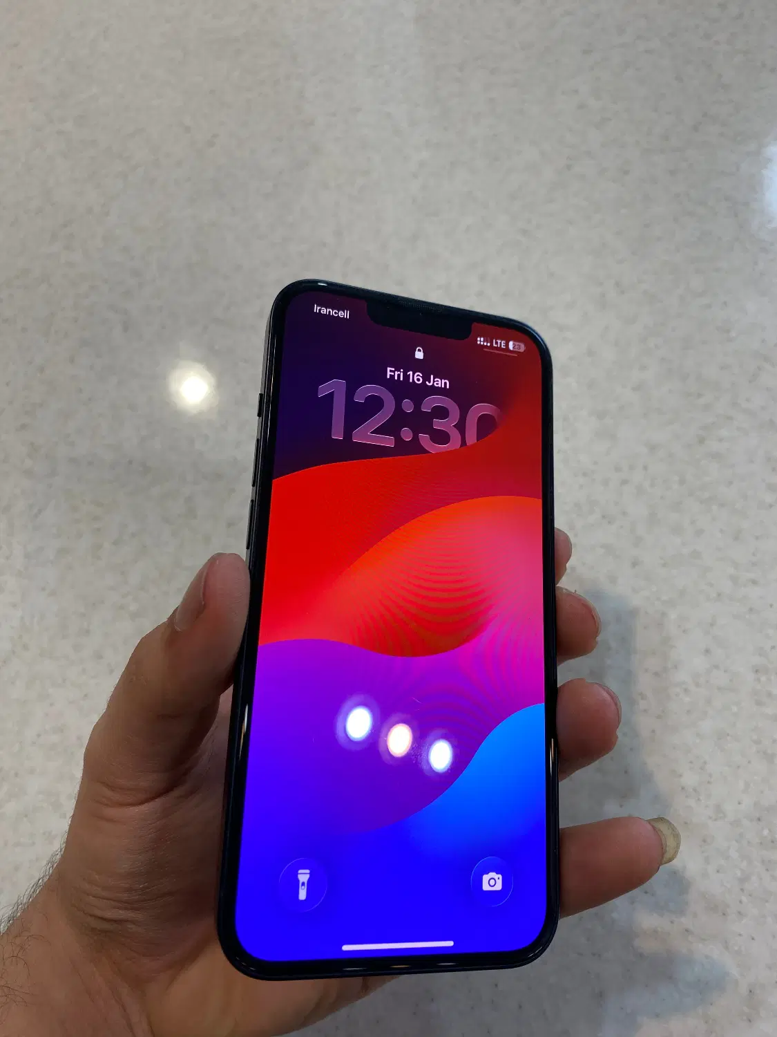 Iphone 13|موبایل|اندیشه, اندیشه فاز ۳|دیوار
