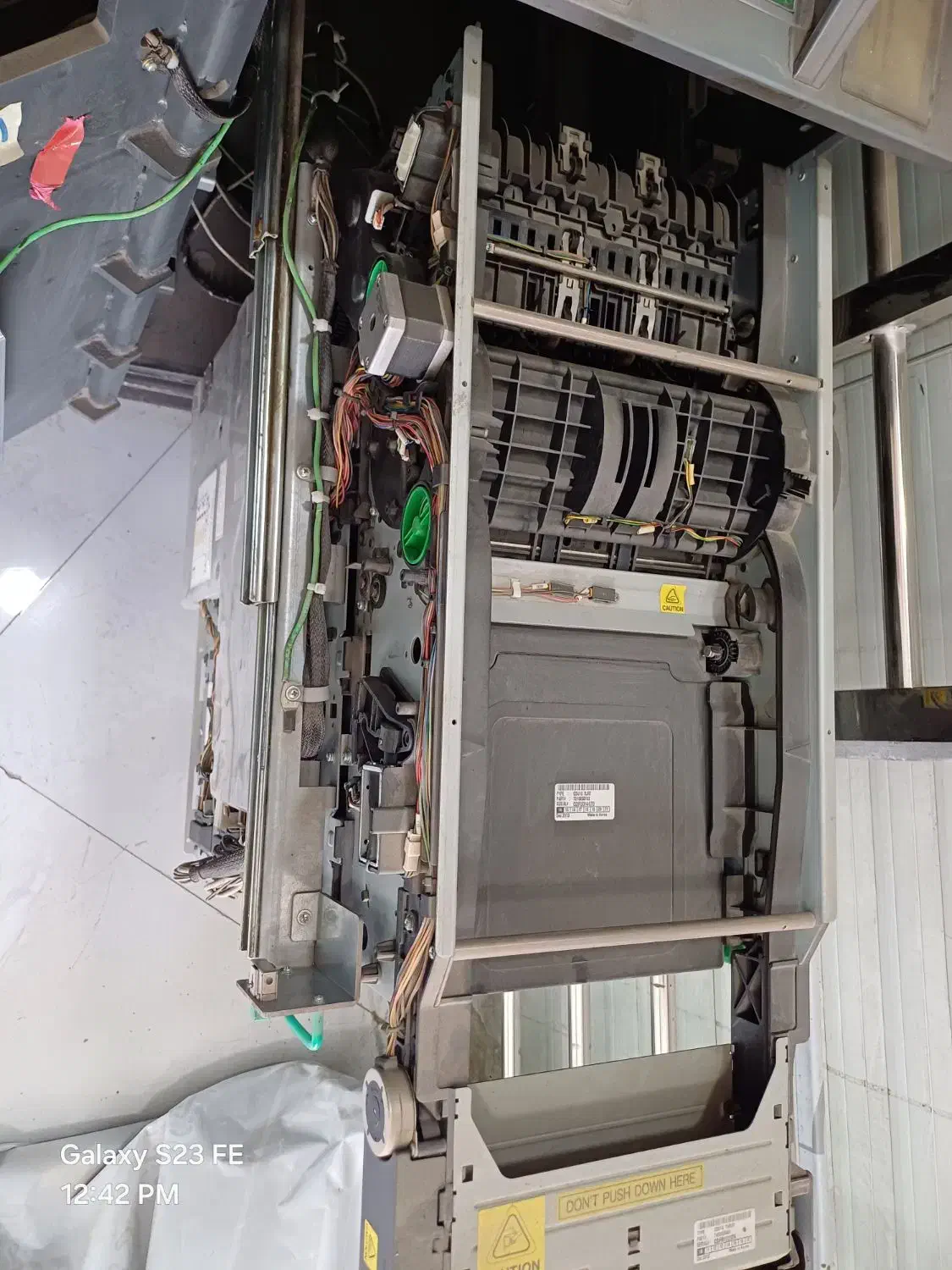 دستگاه خود پرداز هیوسانگ نو  ( نمایشگاهی)|فروشگاه و مغازه|رباط‌کریم, رباط‌کریم|دیوار