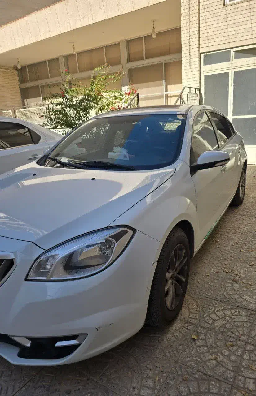 برلیانس H330اتوماتیک۱۶۵۰CC|خودرو سواری و وانت|اصفهان, پروین|دیوار