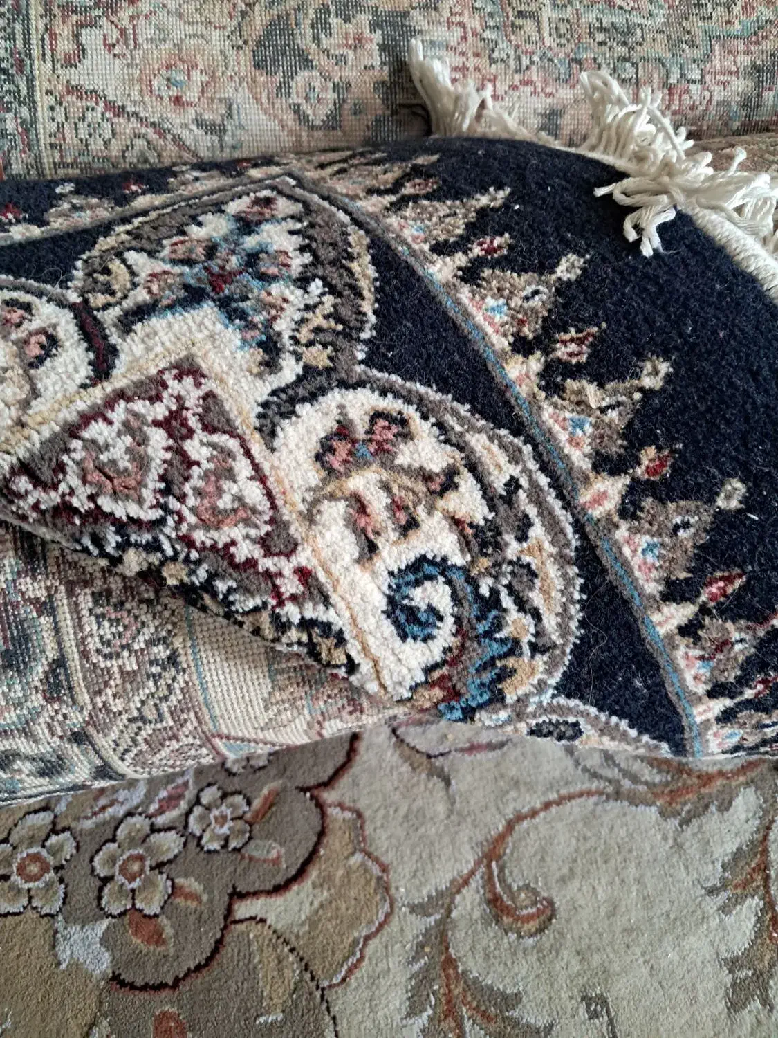 فرش|فرش|نیشابور, کشتارگاه|دیوار