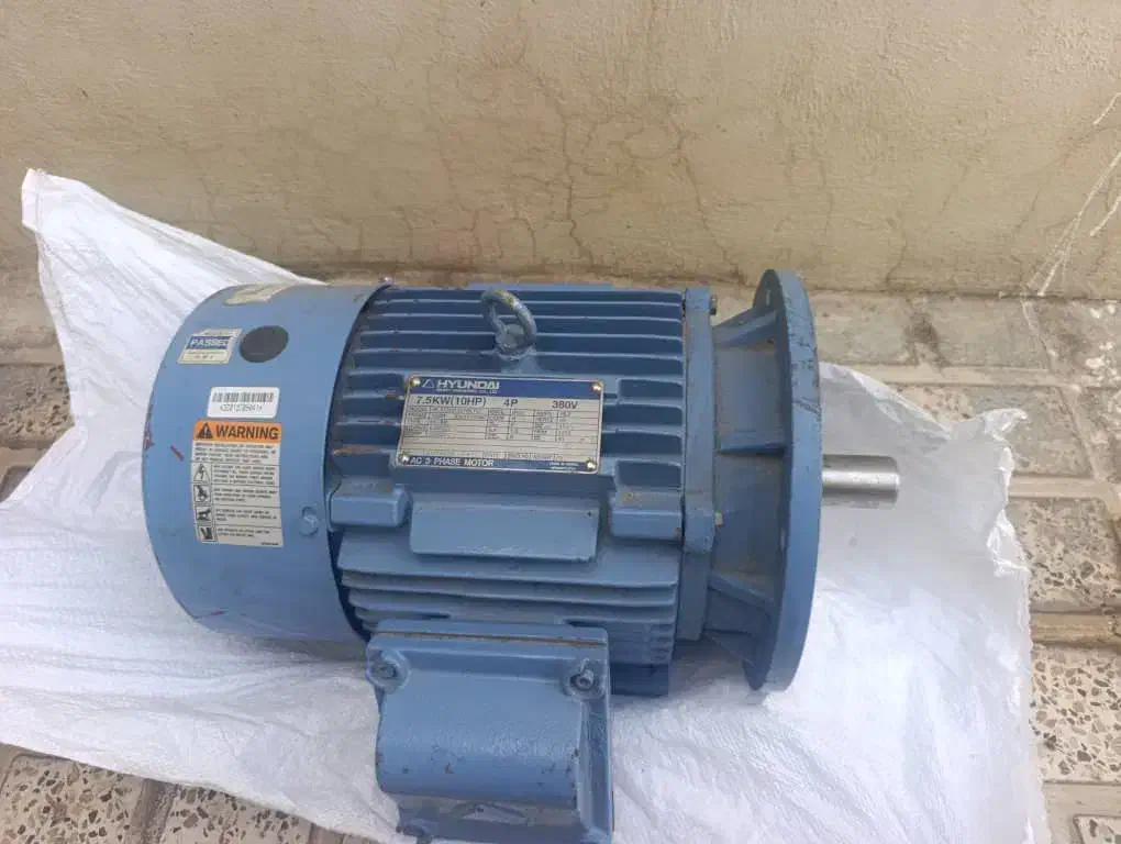 دینام ۱۰ اسب اصل کره خشک بدون کارکرد|ماشینآلات صنعتی|حمیل, |دیوار