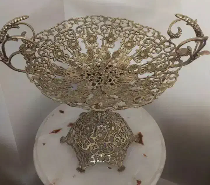 میوه خوری برنج و شمعدان برنز|ظروف سرو و پذیرایی|آبیک, |دیوار