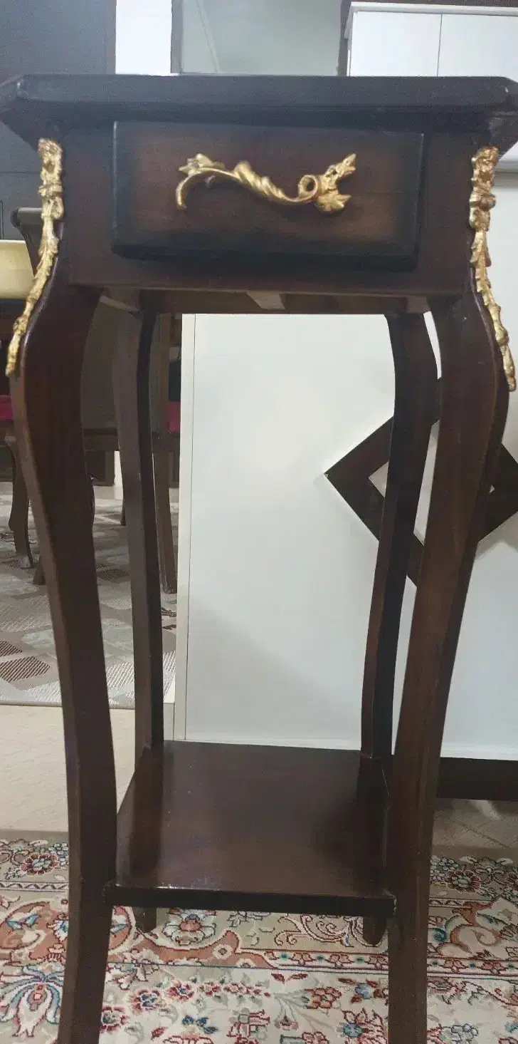 میز تلفن|میز تلفن|نیشابور, فضل|دیوار