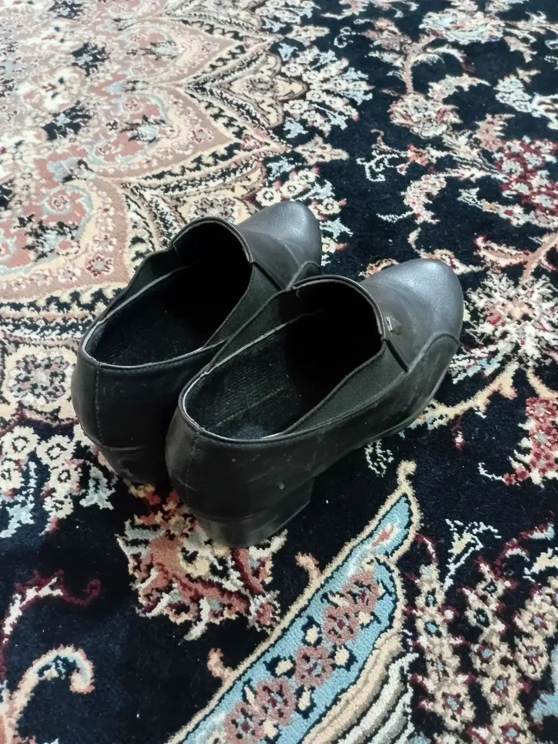 کفش|کیف، کفش، کمربند|زابل, |دیوار