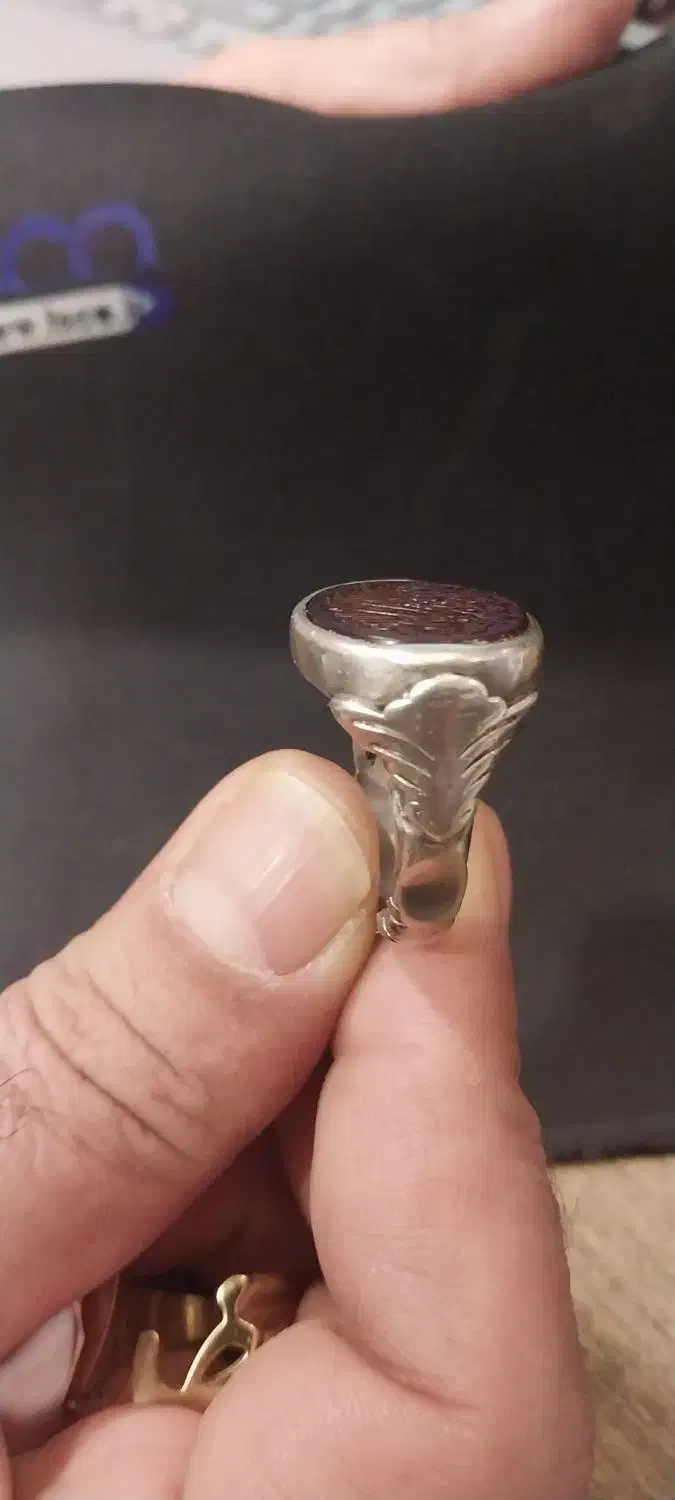 انگشتر طرح صفوی نگین عقیق یمانی|کلکسیون اشیاء عتیقه|بهبهان, |دیوار