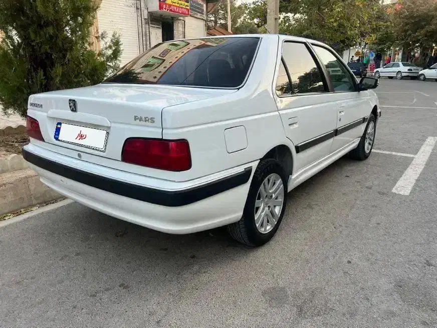 پژو پارس XU7P سفارشی نیمه فول مدل ۱۴۰۲|خودرو سواری و وانت|شیراز, شهرک گلدشت حافظ‎|دیوار