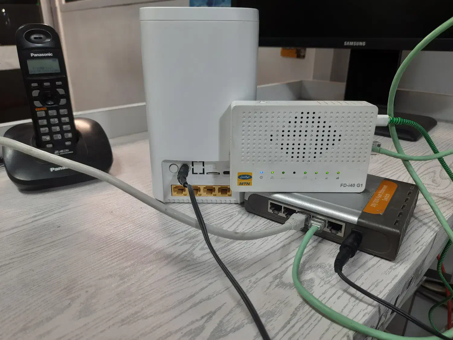 مودم آنلاک 4پورت سیم کارتی(شیرازیان)|مودم و تجهیزات شبکه|نیشابور, فردوس شمالی|دیوار