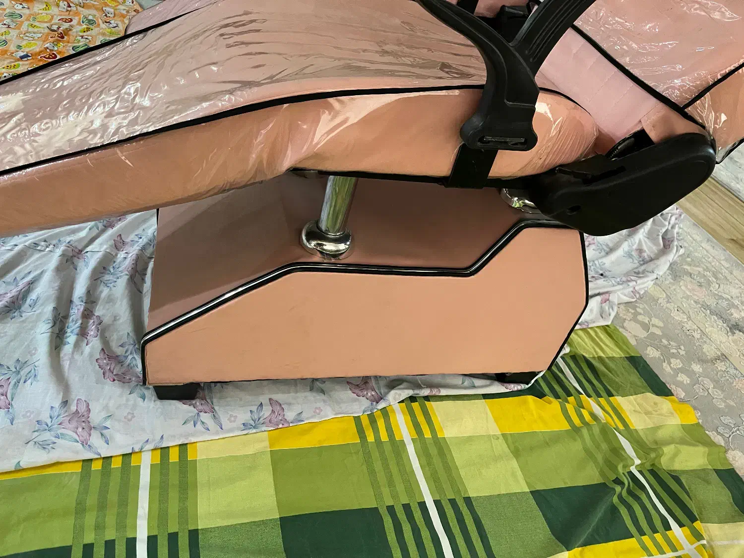 صندلی اصلاح و صندلی استاد کار|آرایشگاه و سالنهای زیبایی|بروجرد, |دیوار