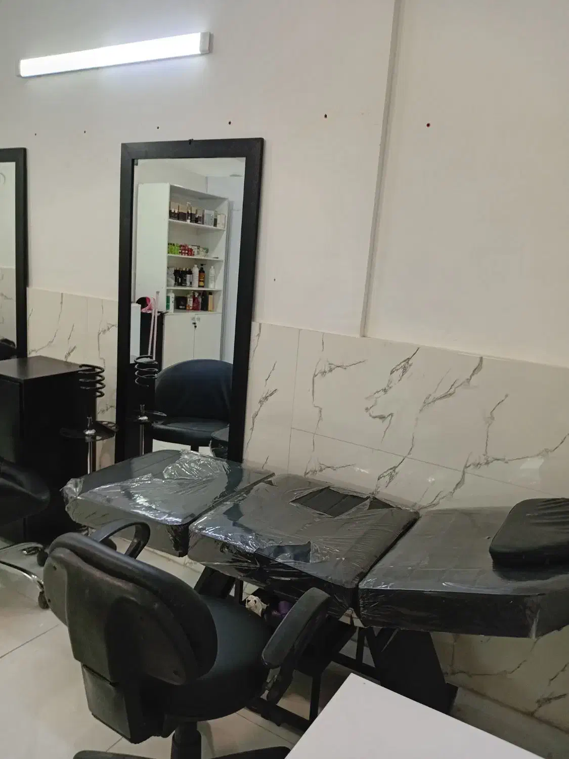 اجاره صندلی در تمامی لاین ها|خدمات آرایشگری و زیبایی|رباطکریم, رباطکریم|دیوار