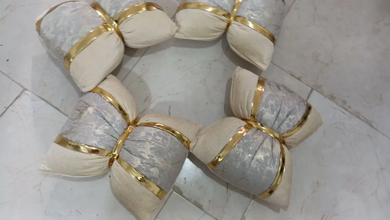 پر و دوخت جلد بالشت وتشک|رختخواب، بالش، پتو|زابل, |دیوار