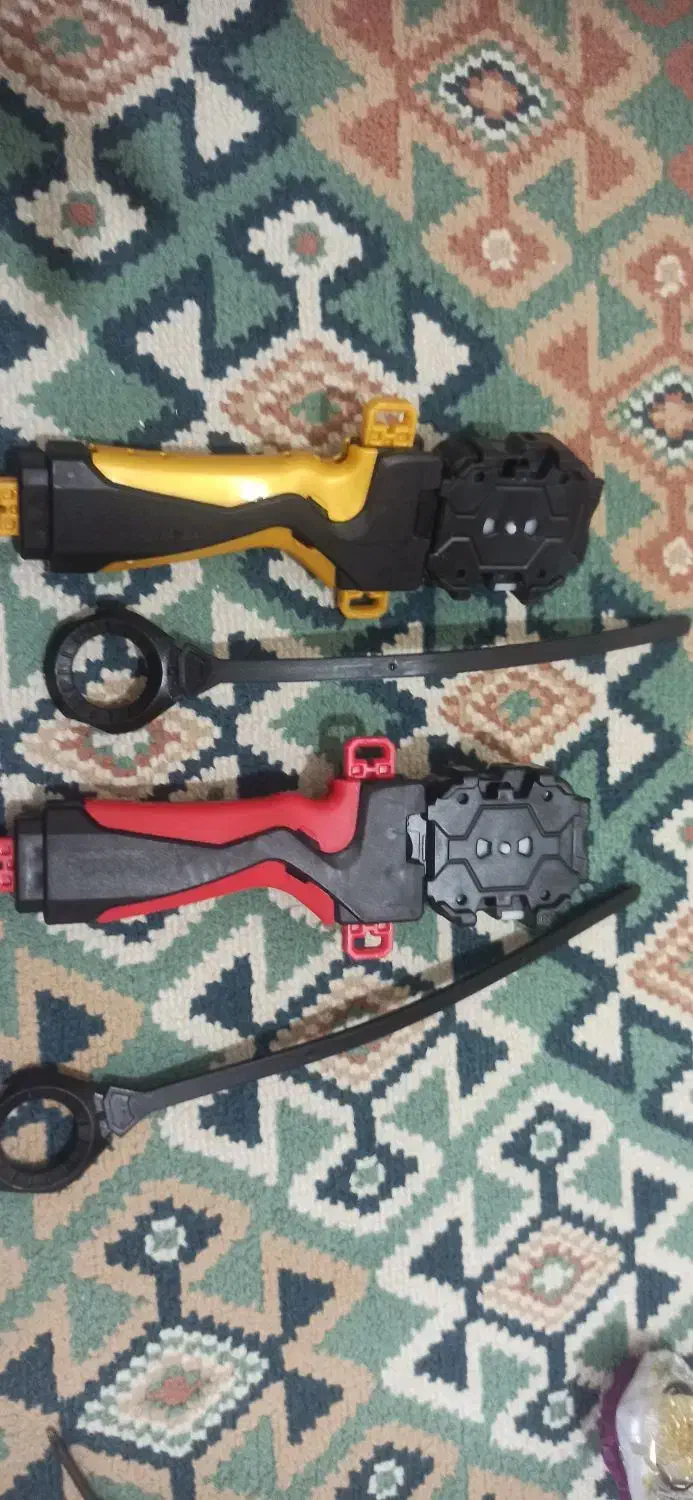 پرتابگر تسمه ای ( اصل )|اسباببازی|بابل, |دیوار