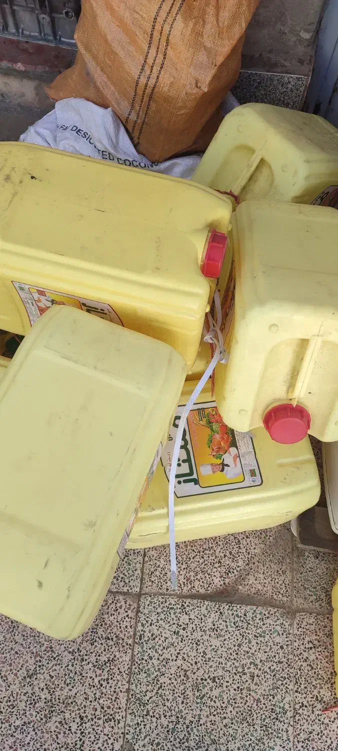 ۴۰ تا ۲۰ لیتری|ظروف نگهدارنده، پلاستیکی، یک‌بارمصرف|کرمان, |دیوار