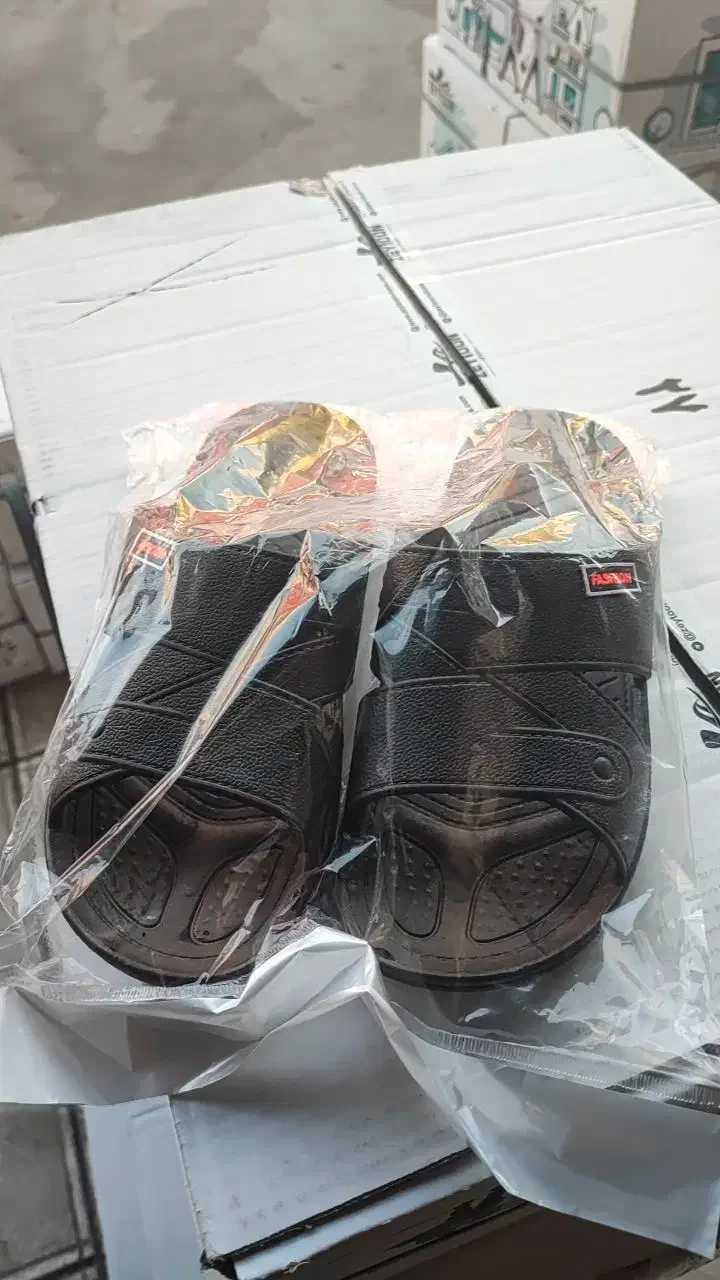 دمپایی استخری و دمپایی مردانه|کیف، کفش، کمربند|تربتحیدریه, مسجد جامع|دیوار