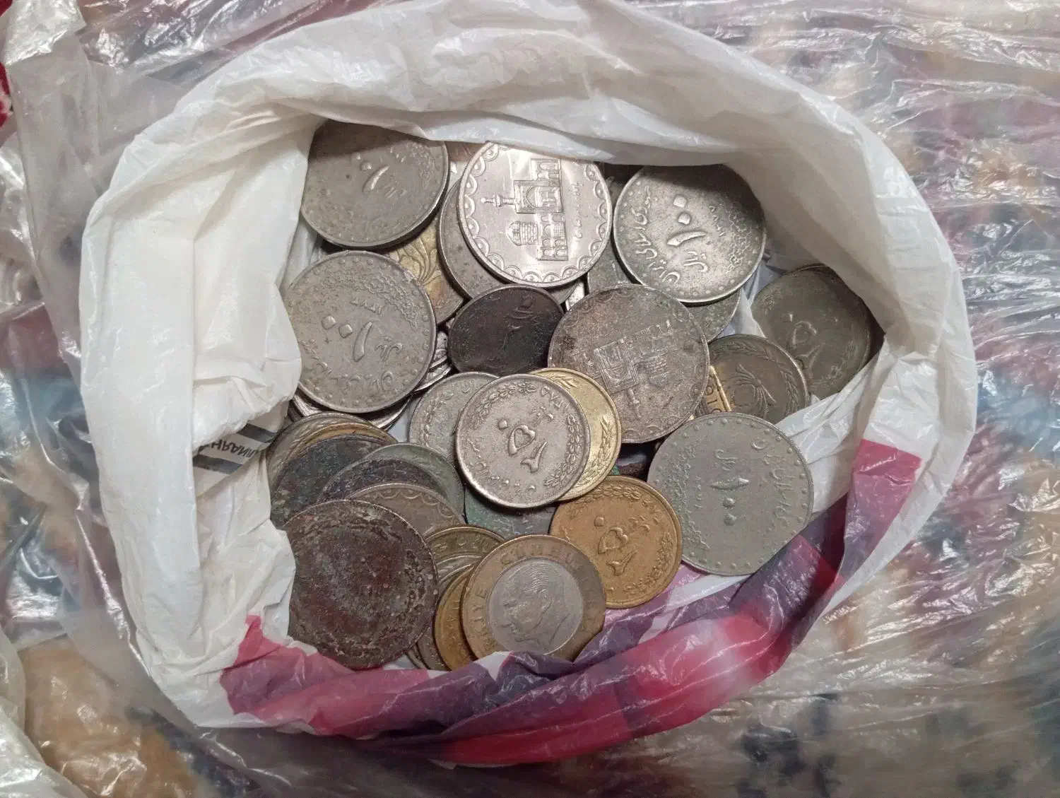 تعدادی سکه ریال ایران|کلکسیون سکه، تمبر، اسکناس|مشگین شهر, |دیوار