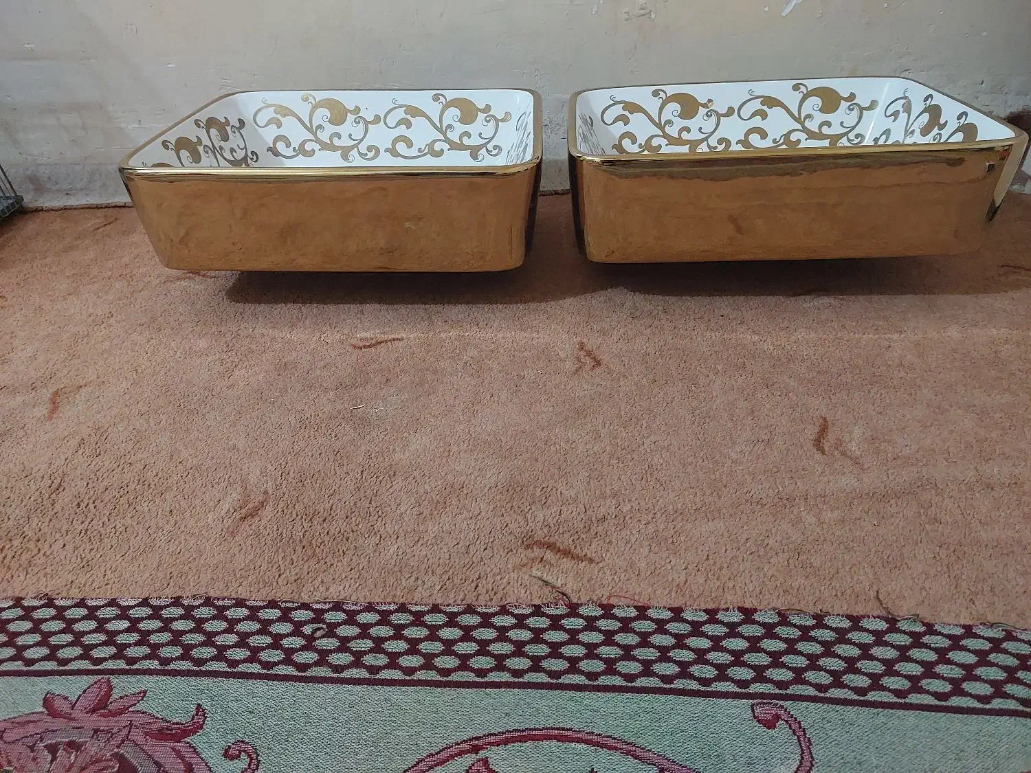 یک عددروشویی طلایی|لوازم سرویس بهداشتی|آبادان, |دیوار
