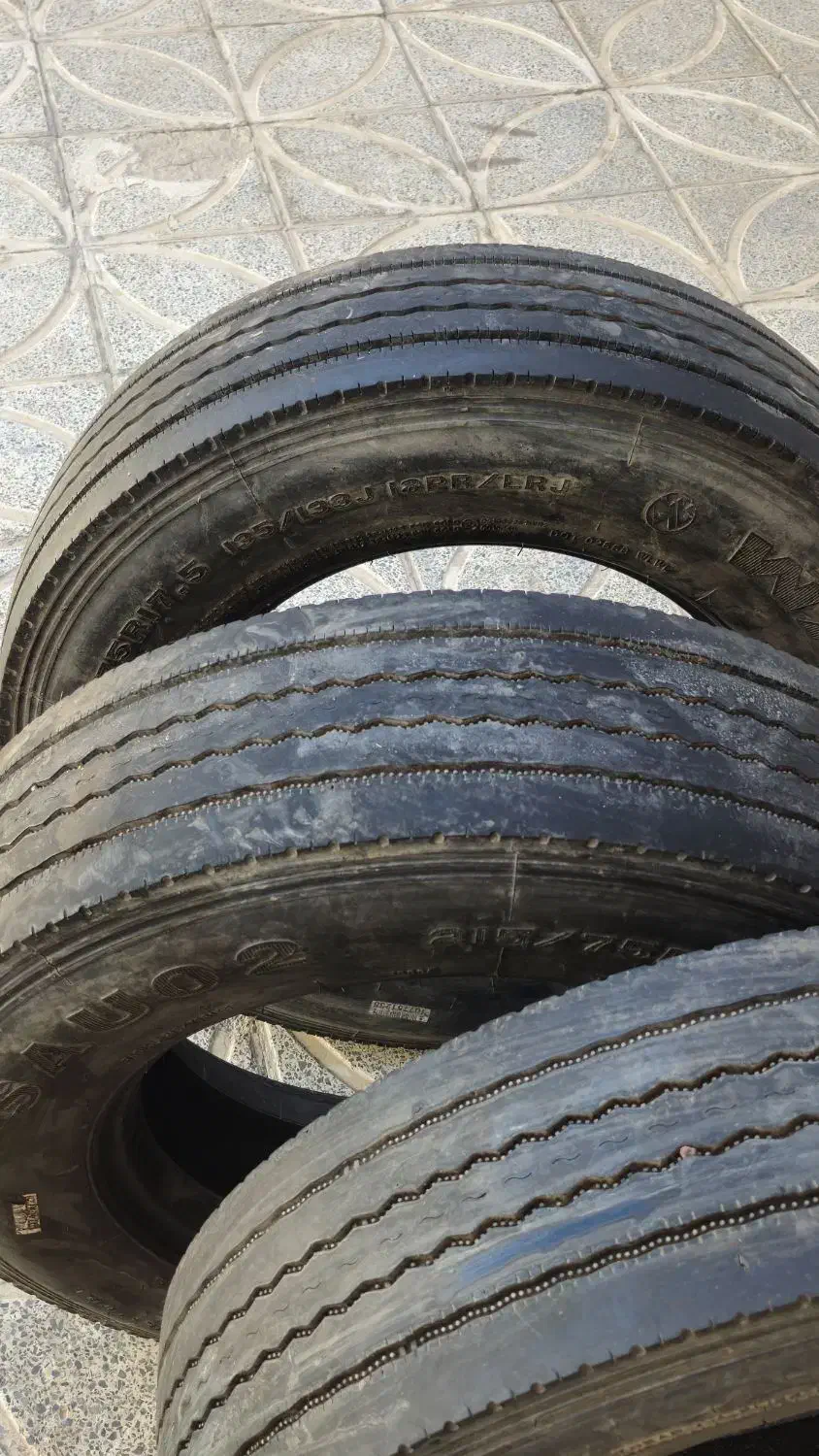 لاستیک مینی بوس|خودرو سنگین|شازند, |دیوار