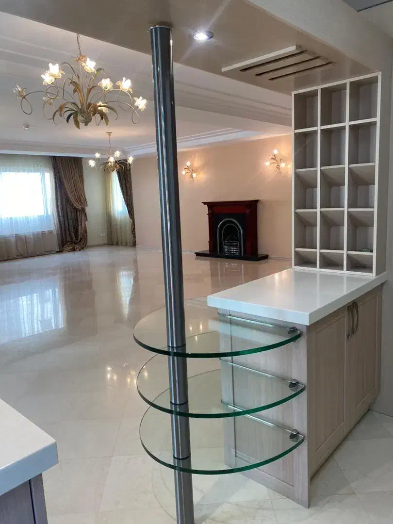 ۳۰۰ متر آپارتمان با دید تهران