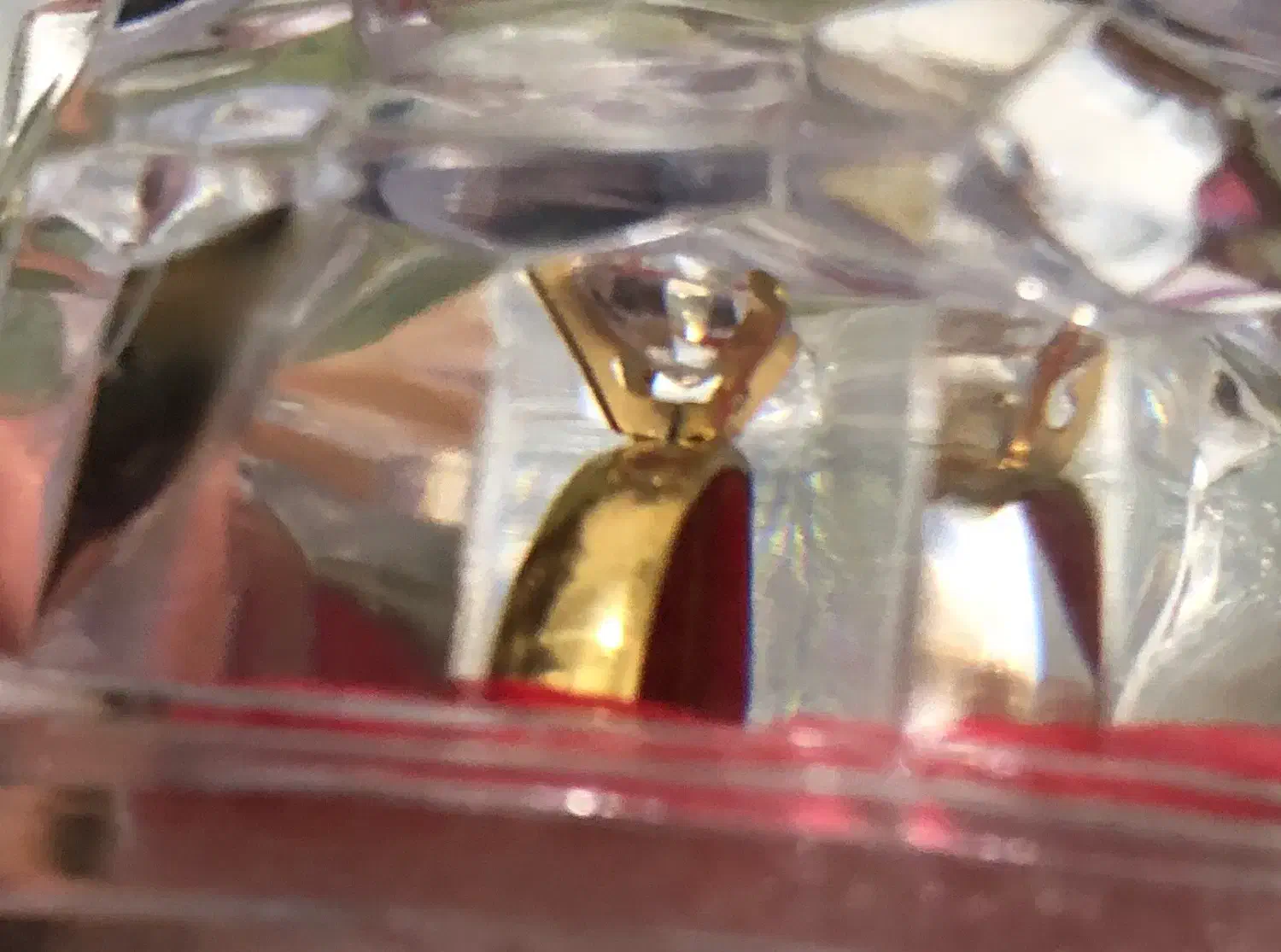 انگشتر رنگ ثابت|بدلیجات|صدرا-فارس, فاز ۱|دیوار