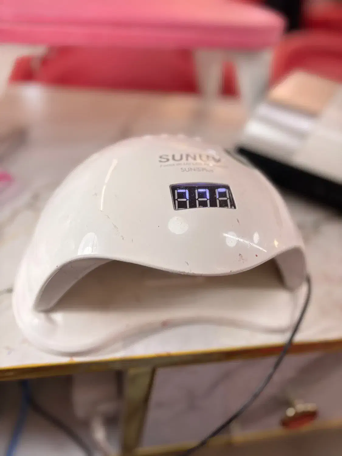 ۲ عدد دستگاه یووی سان اصلی|آرایشگاه و سالنهای زیبایی|تبریز, |دیوار