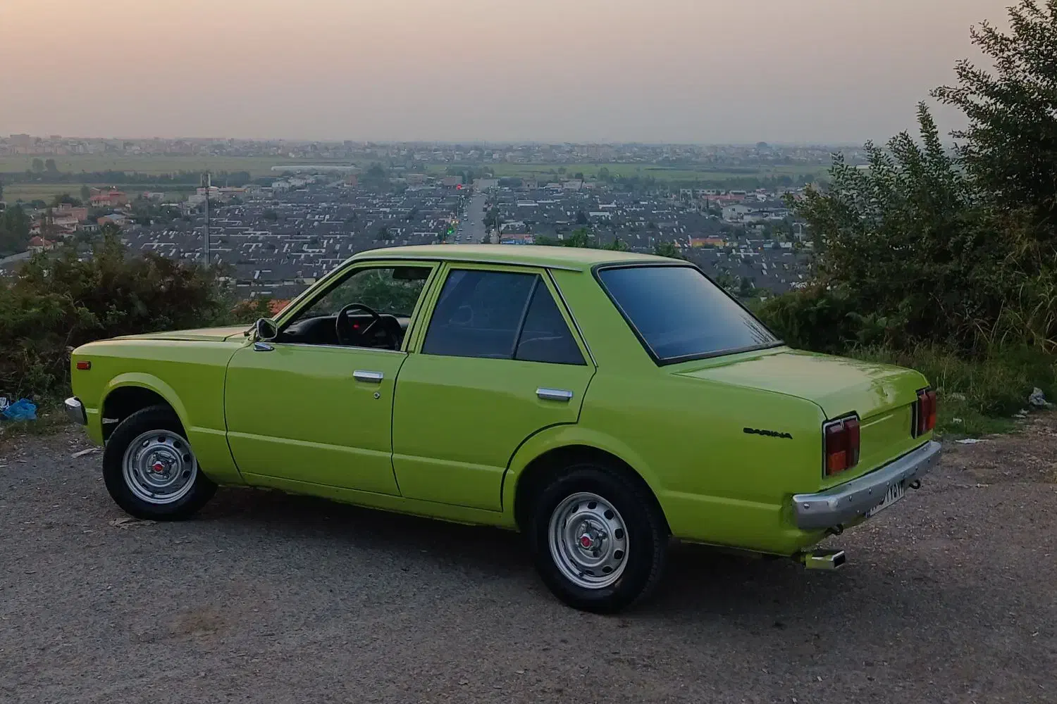 توبیوتا کارینا پسته ای|خودرو کلاسیک|قائمشهر, |دیوار