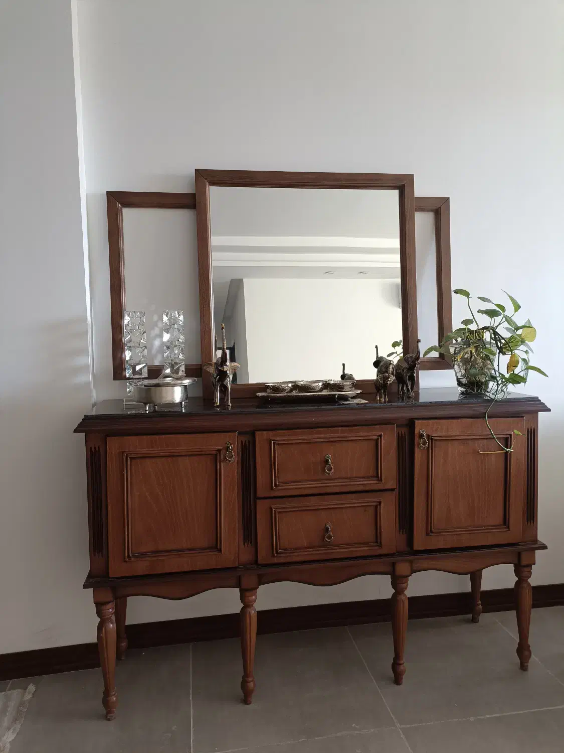 میز کنسول|بوفه، ویترین، کنسول|زاهدان, |دیوار