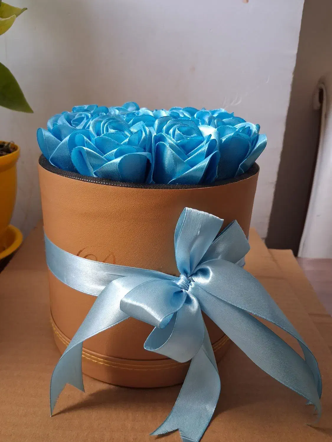 گل رز  با روبان|گل مصنوعی|بندرعباس, |دیوار