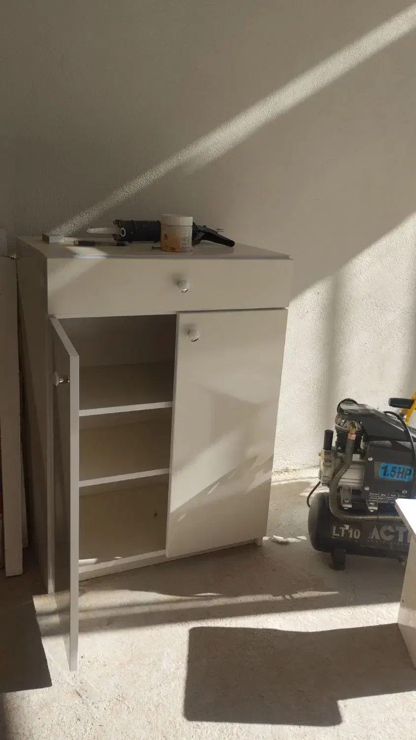 فروش دوعدد جاکفشی با قیمت اقتصادی|جاکفشی، کمد، دراور|کلاله, |دیوار