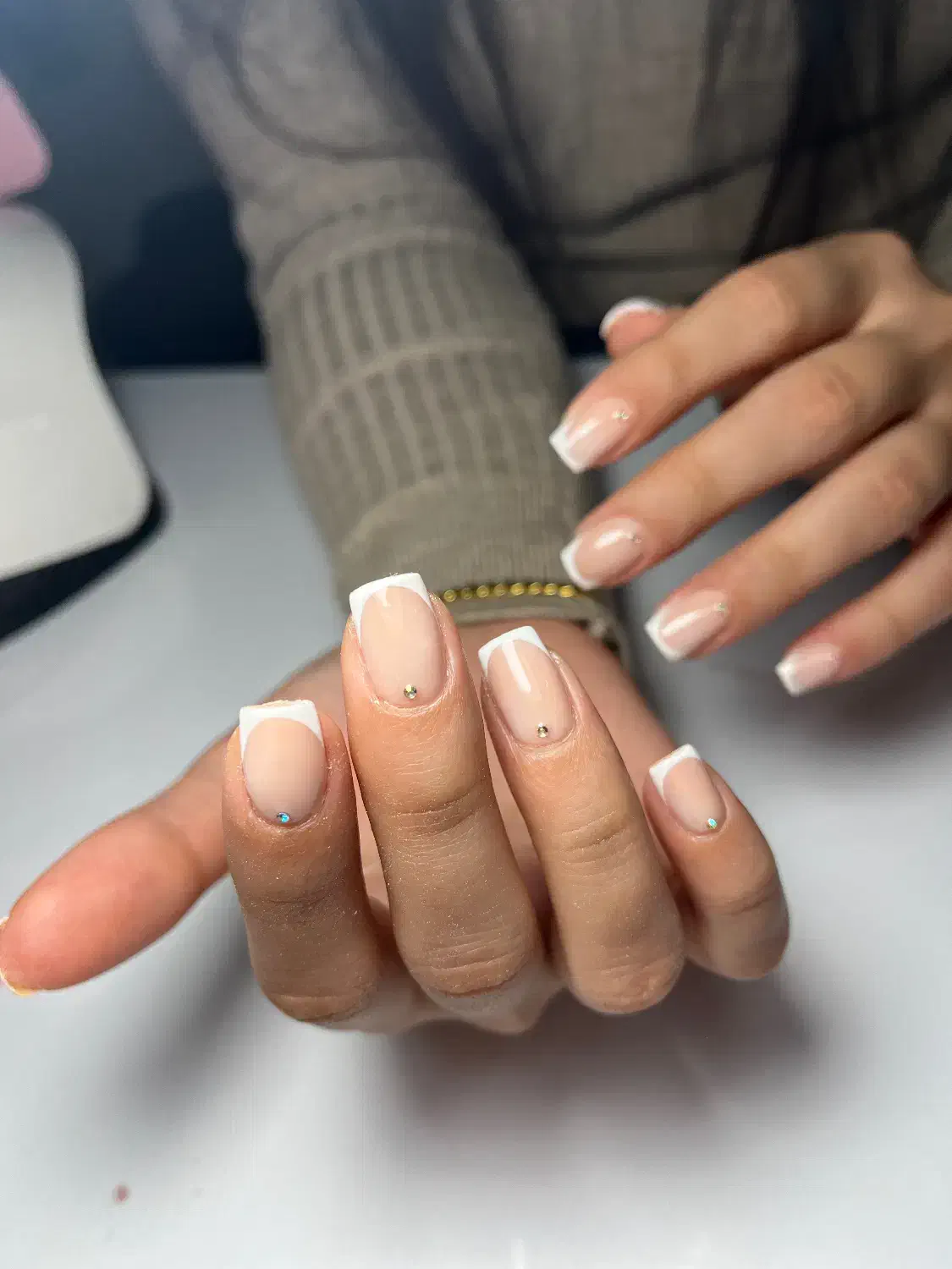 مدل برای لاین ناخن|خدمات آرایشگری و زیبایی|رشت, حسین آباد|دیوار