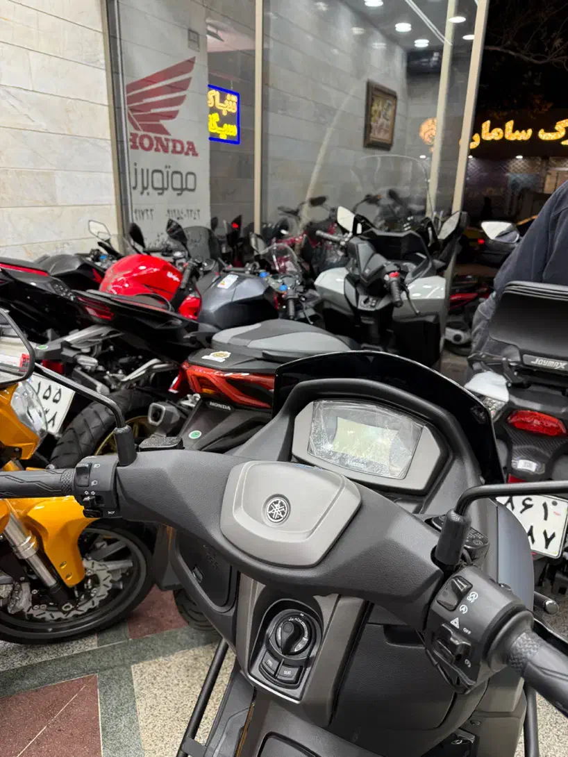 یاماها NMAX انمکس فول کیلس ABS ترکشن خشک 1403|موتورسیکلت|تهران, منیریه|دیوار