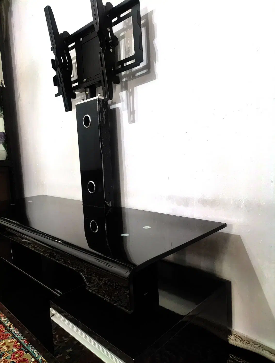 تلویزیون در حد نوو فرش|تلویزیون و پروژکتور|ملایر, |دیوار