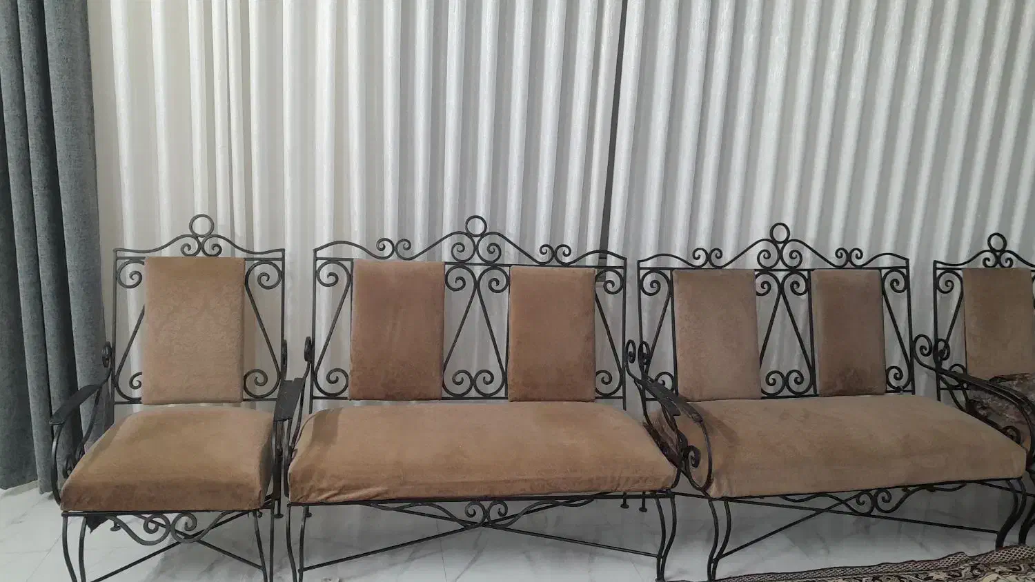 مبل فرفوژه|مبلمان خانگی و میز عسلی|کاشان, زیارتی|دیوار