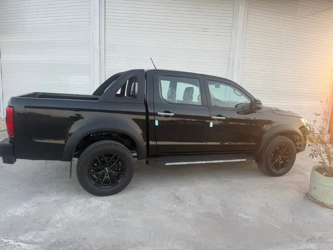 کی ام سی مدل۴۰۲کارکرد ۱۶۰۰۰هزارتاصفر|خودرو سواری و وانت|مرودشت, فاز اول شهرک فرهنگیان|دیوار