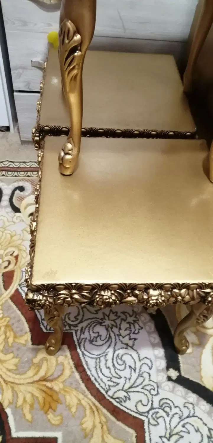 میز طلایی یک عدد بزرگ و سه تا کوچک|مبلمان خانگی و میز عسلی|شیراز, امام حسین|دیوار