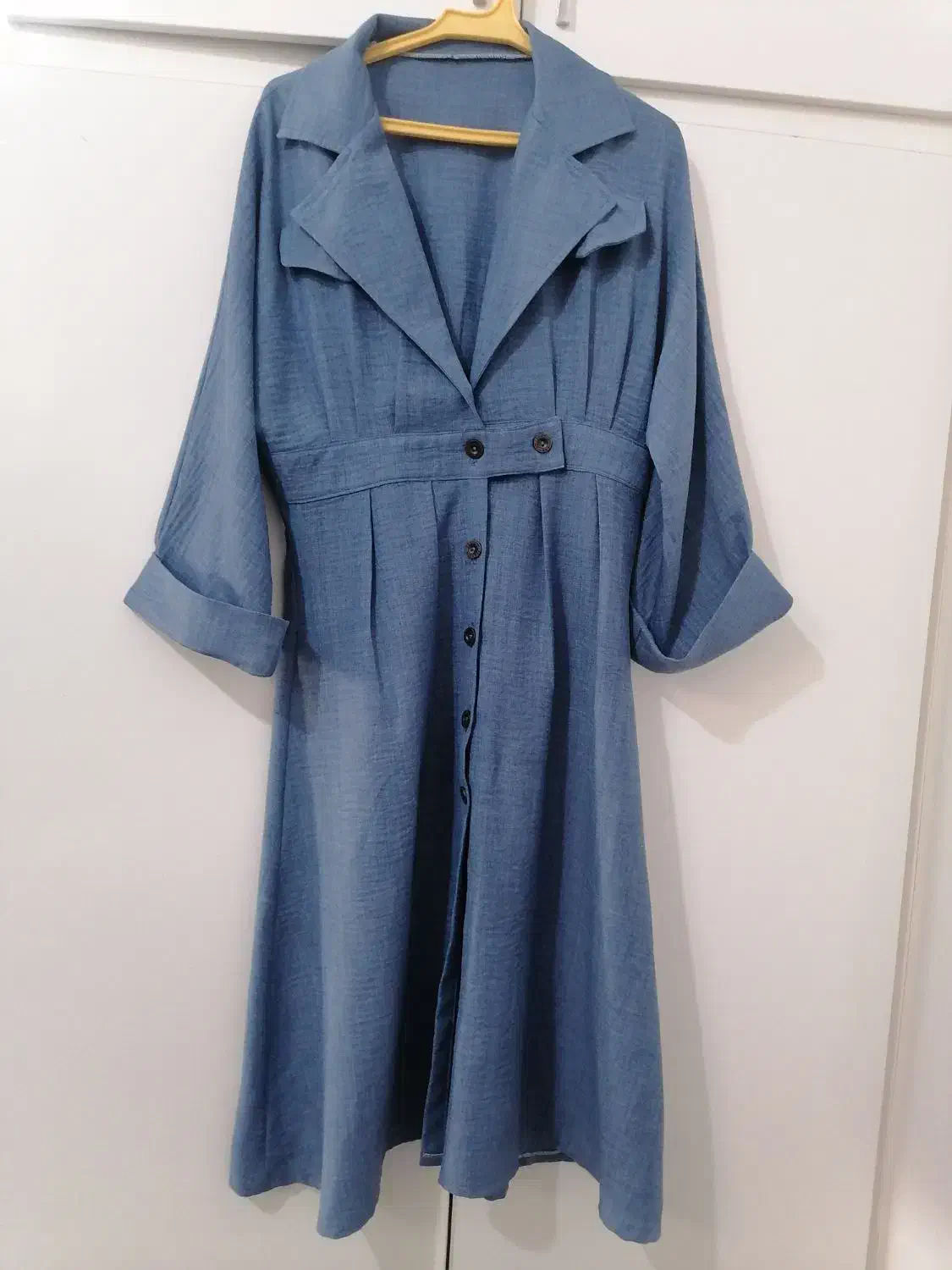 مانتو نو|لباس|نیشابور, میدون بار|دیوار