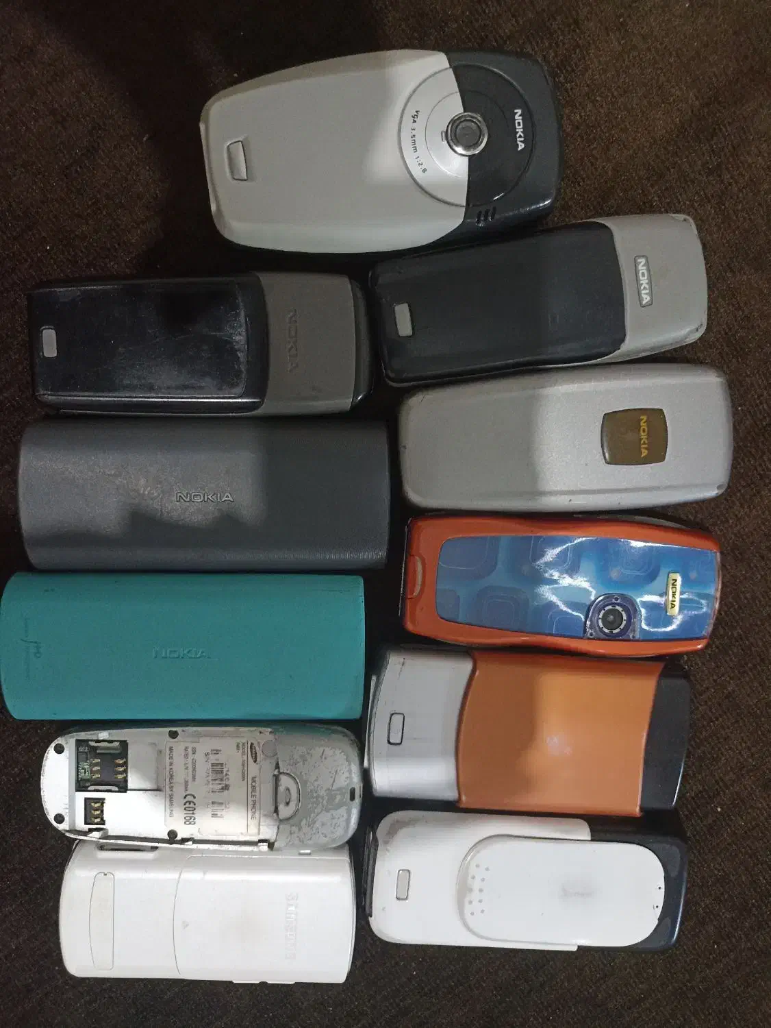 گوشی های کلکسیونی همش یه جا 4 تومن|موبایل|همدان, |دیوار