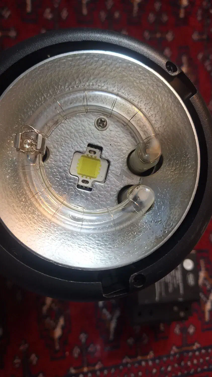 نور پرتابل باطری خور|دوربین عکاسی و فیلمبرداری|تهران, نازیآباد|دیوار