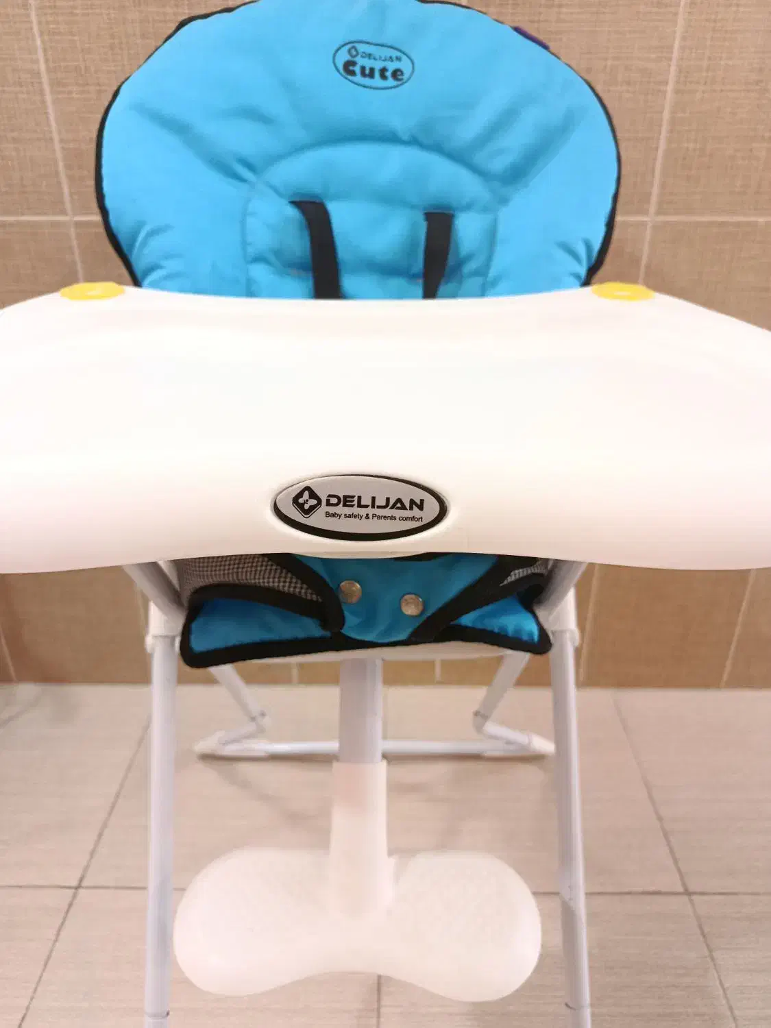 صندلی غذا کودک برند دلیجان|تخت و صندلی بچه|یزد, |دیوار