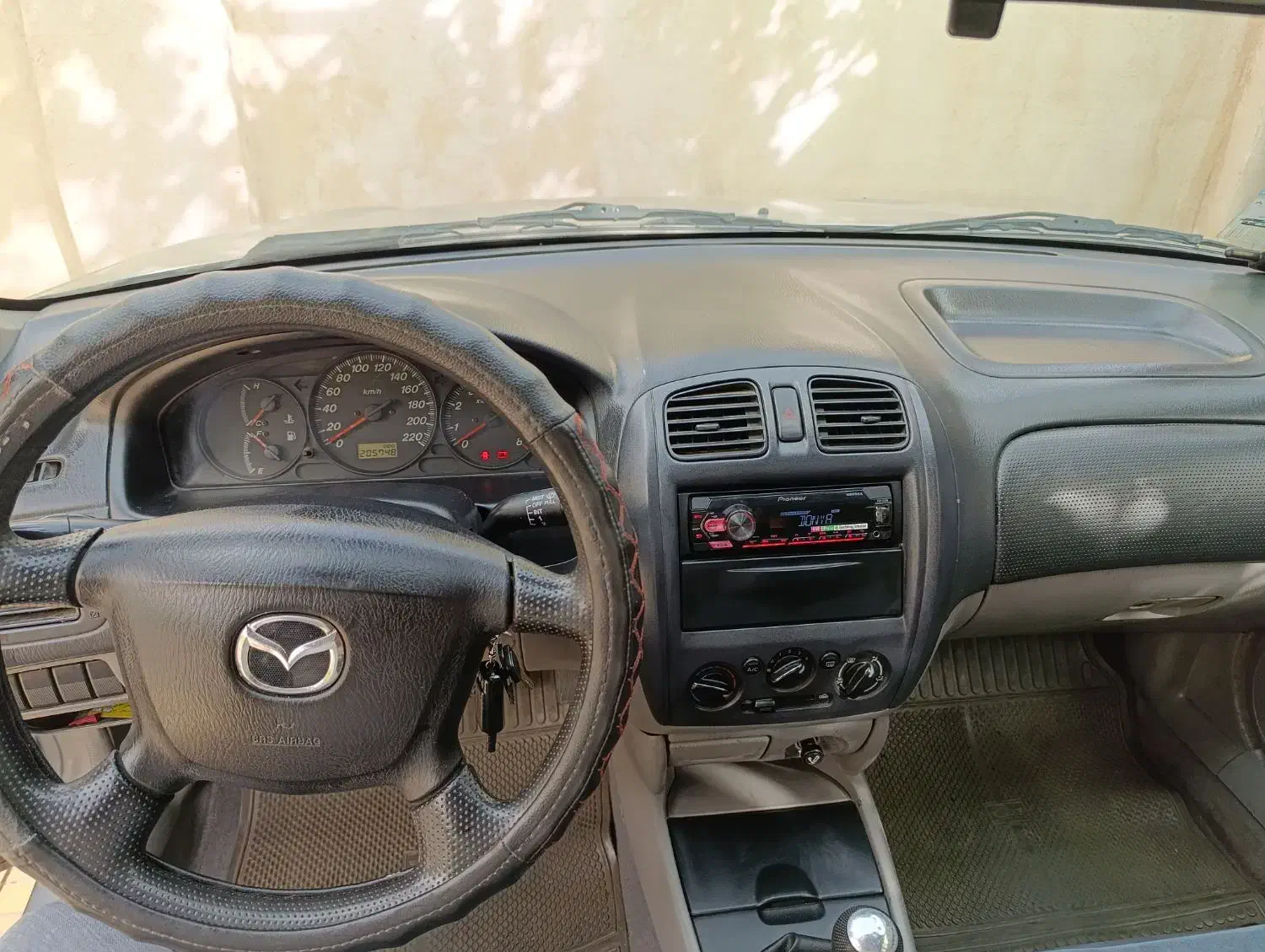 فروش مزدا۳۲۳|خودرو سواری و وانت|تهران, کاج|دیوار