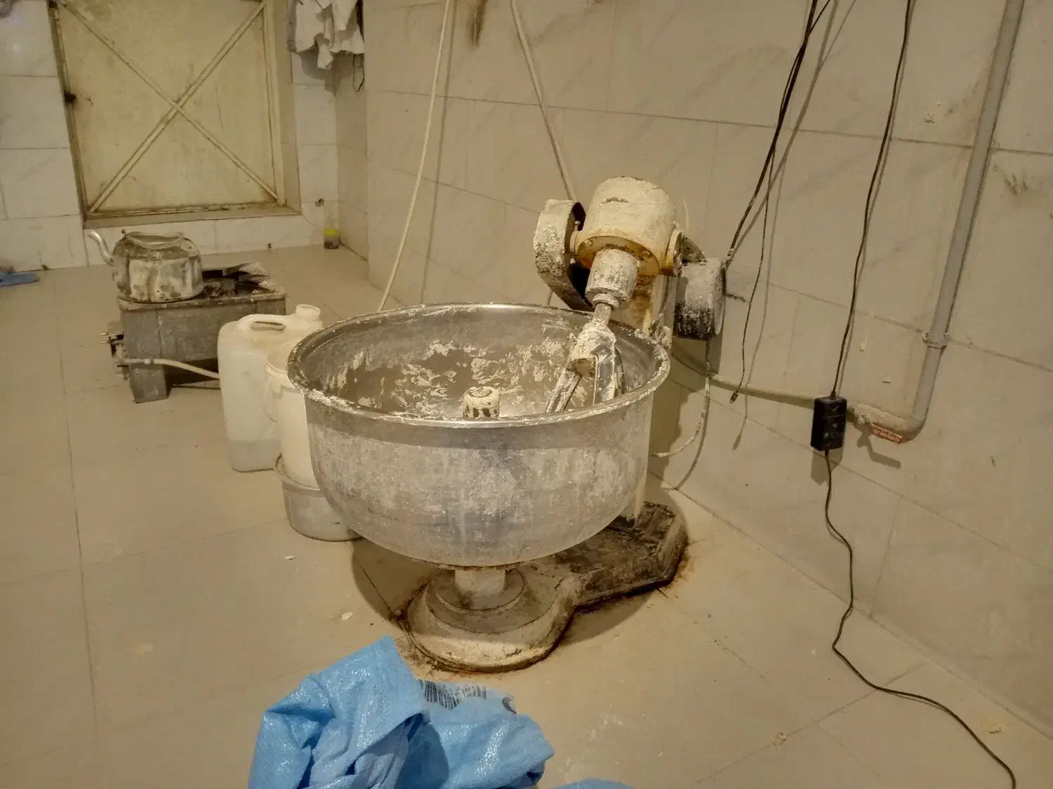 نانوایی آزاد پز|فروشگاه و مغازه|آشخانه, |دیوار