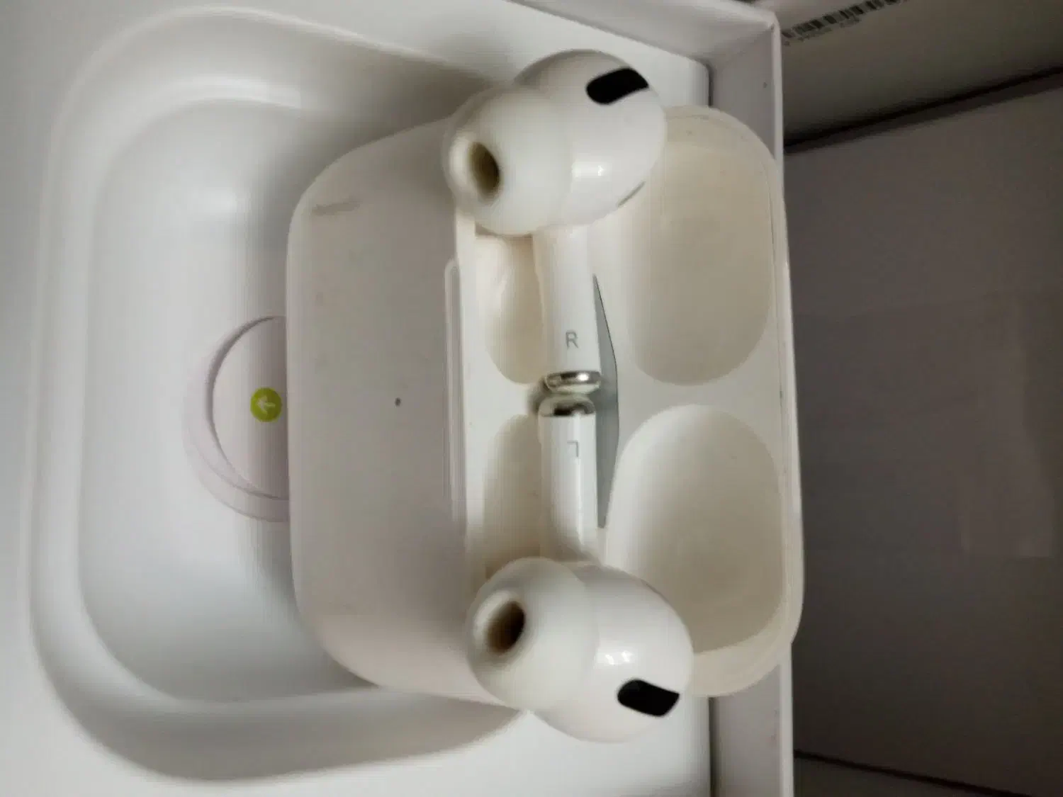 ایرپاد سالم بدون ایراد.|لوازم جانبی موبایل و تبلت|ری, شهادت|دیوار