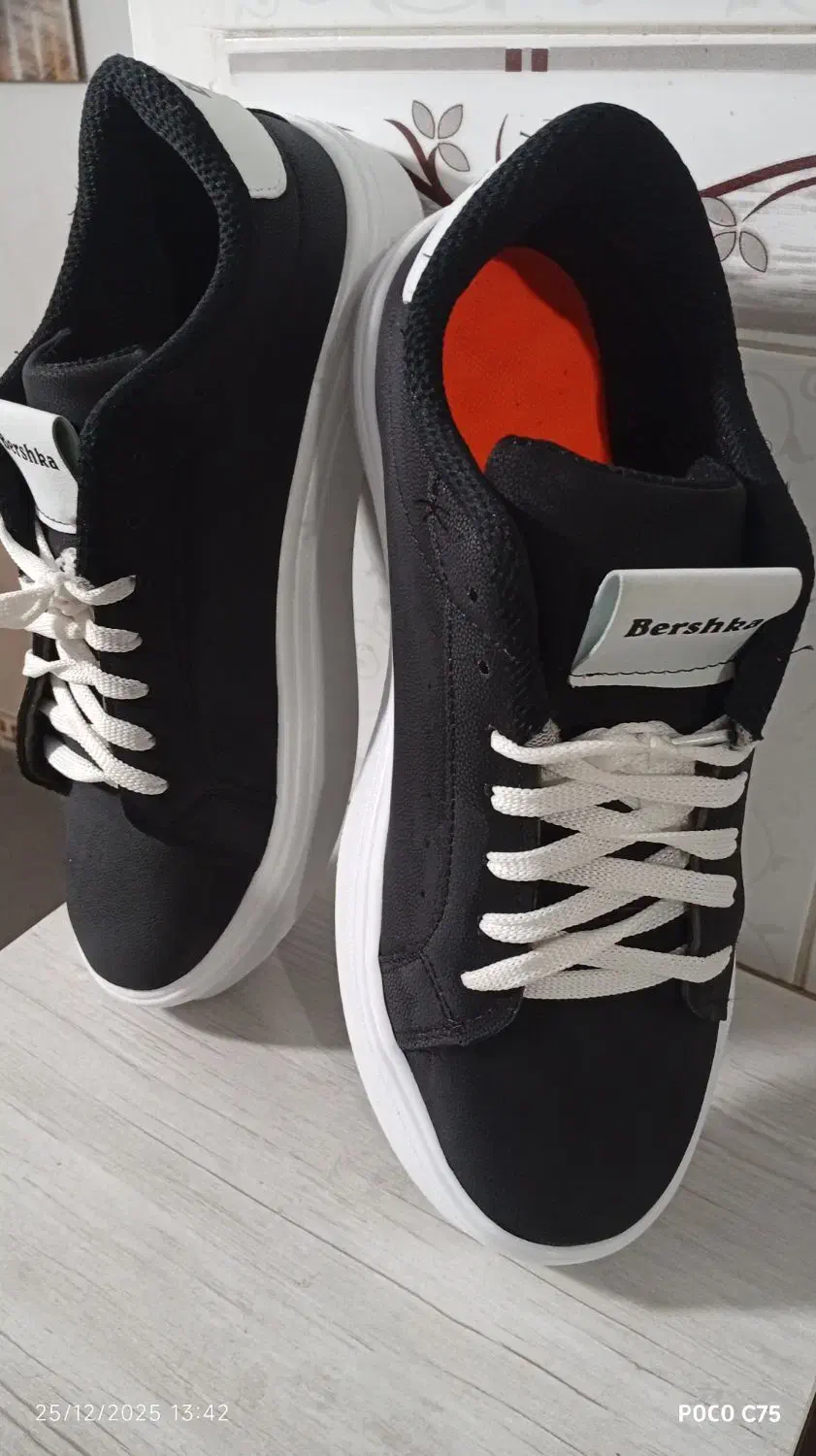 کتونی|کیف، کفش، کمربند|گرگان, |دیوار