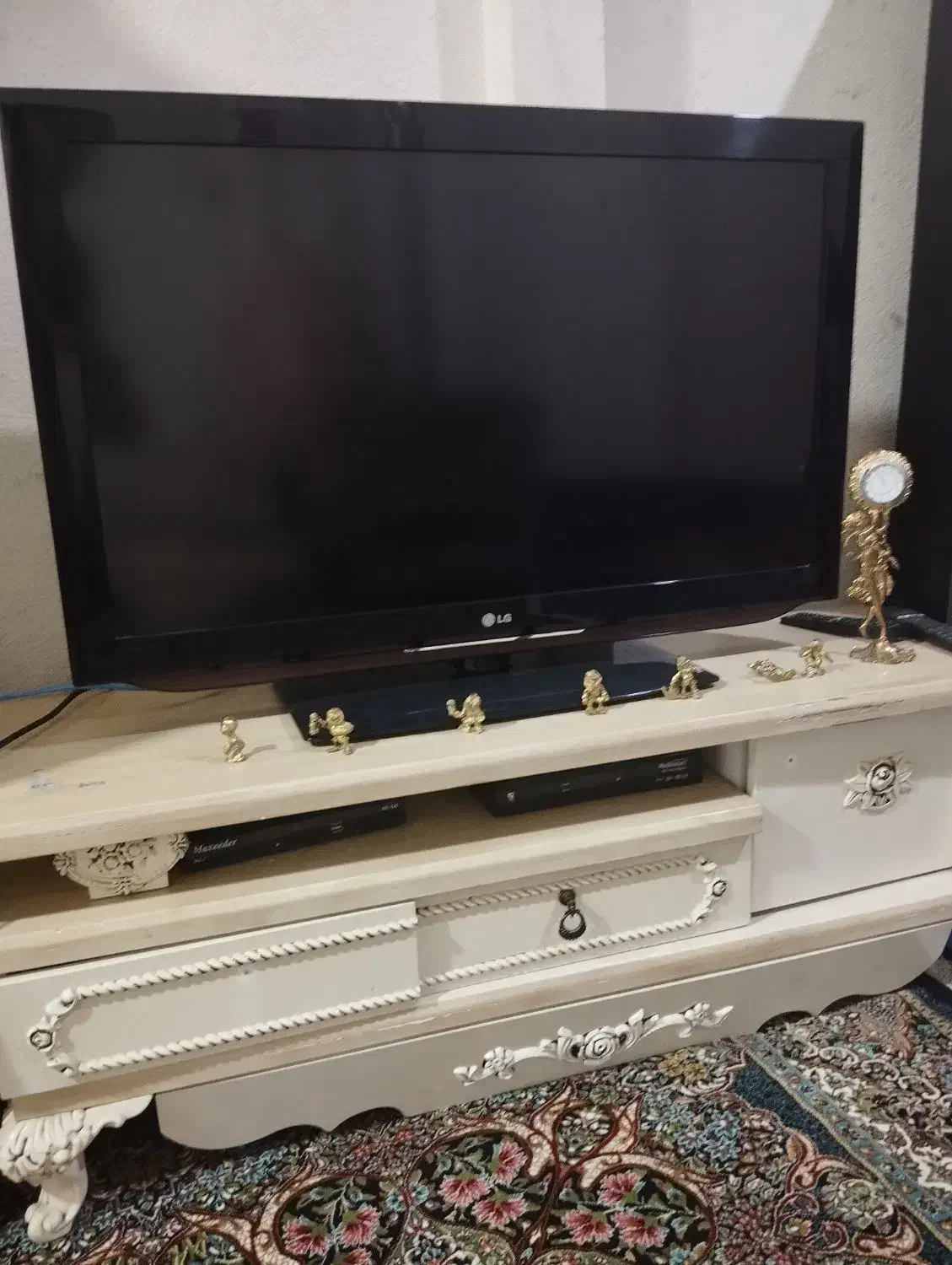 ال سی دی. 42اینچ. سالم|تلویزیون و پروژکتور|تهران, خزانه|دیوار