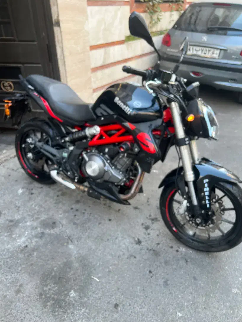 بنلی ۳۰۰ جفت سیلندر|موتورسیکلت|تهران, نیروی هوایی (پیروزی)|دیوار