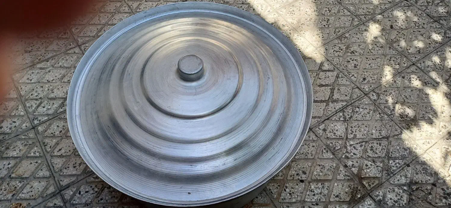 قابلمه بزرگ|ظروف پخت‌وپز|دورود, |دیوار