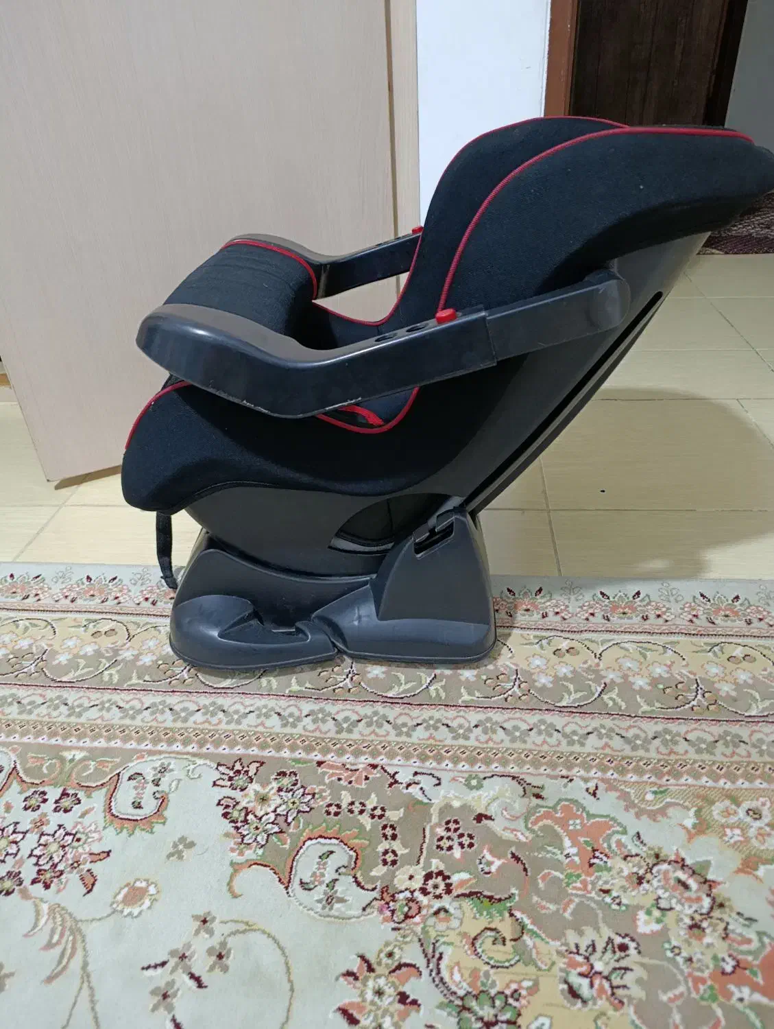 صندلی ماشین کودک|تخت و صندلی بچه|کرمانشاه, |دیوار