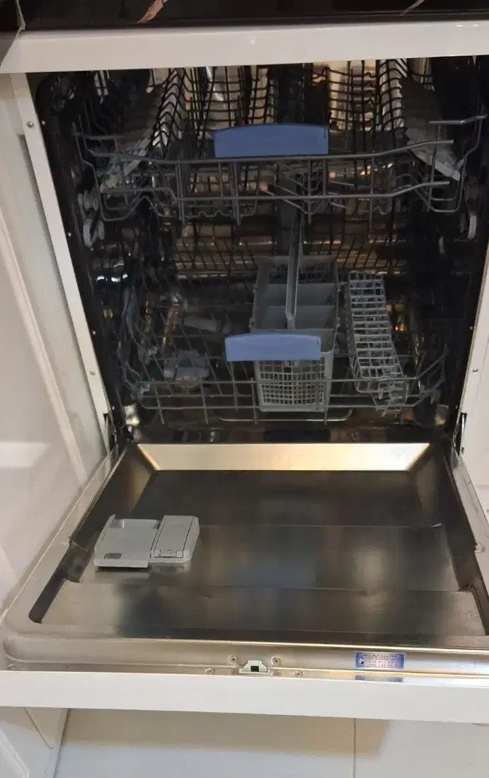 ماشین ظرفشویی|ماشین ظرفشویی|مشهد, فرهنگیان (شهرک غرب)|دیوار